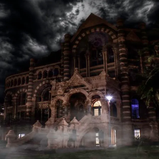 Ghost Tour or Haunted Pub Crawl — 1.5-2 hours pre-cruise activity near Port of Galveston