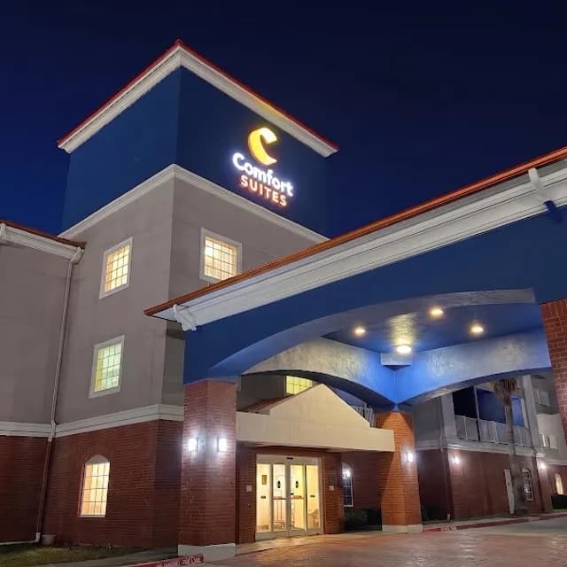 Comfort Suites Galveston — pre-cruise hotel 10 min drive from Port of Galveston