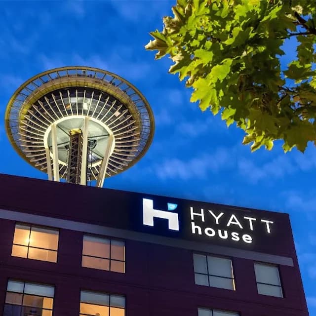 Hyatt House Seattle/Downtown — pre-cruise hotel 5 min drive to Pier 66, 12 min drive to Pier 91 from Port of Seattle