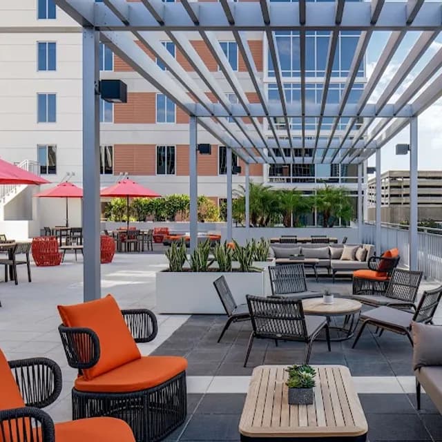 Hyatt Place Tampa Downtown — pre-cruise hotel 8 min drive from Port Tampa Bay