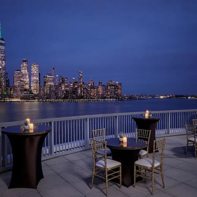 Hyatt Regency Jersey City on the Hudson — pre-cruise hotel 15 min drive from Cape Liberty Cruise Port