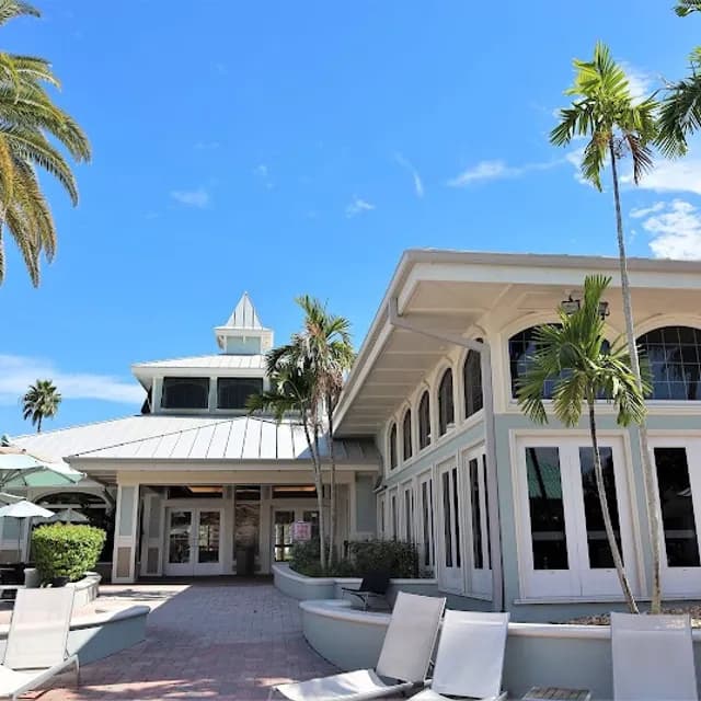 Radisson Resort at the Port — pre-cruise hotel 5 min drive from Port Canaveral