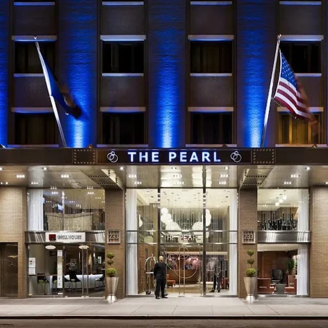 The Pearl Hotel — pre-cruise hotel 0.6 mi / ~13 min walk from Manhattan Cruise Terminal