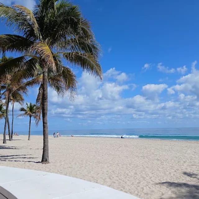 Fort Lauderdale Beach — 1-2 hours; 1-3 hours pre-cruise activity near Port Everglades