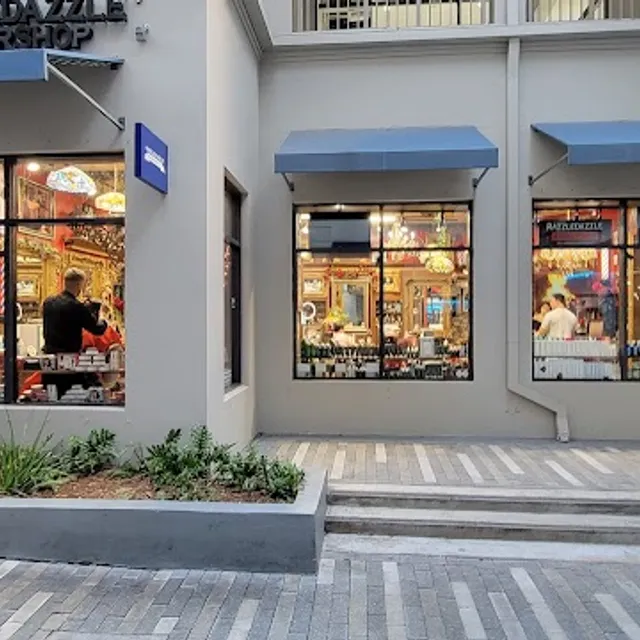 Mary Brickell Village — 1-2 hours pre-cruise activity near PortMiami