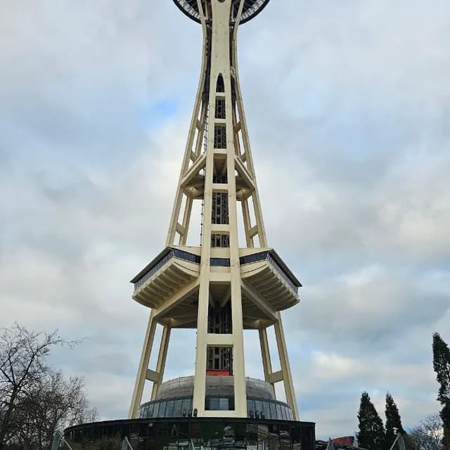 Space Needle & The Loupe — 1-2 hours pre-cruise activity near Port of Seattle