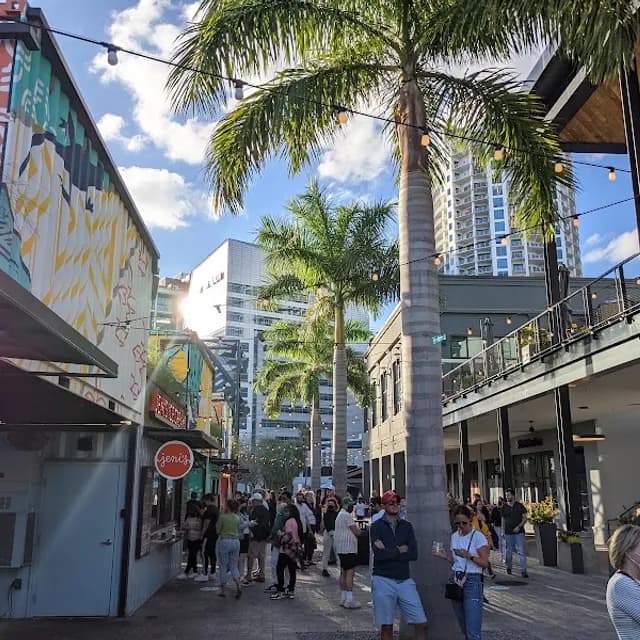 Sparkman Wharf Green Space — 30 min - 1 hour; 1-2 hours pre-cruise activity near Port Tampa Bay